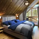 Oasis - Luxury 5-bedroom With Panoramic Views * Hutti