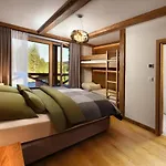 Oasis - Luxury 5-bedroom With Panoramic Views *