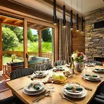 Oasis - Luxury 5-bedroom With Panoramic Views Hutti