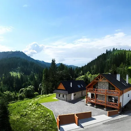 Oasis - 5 Bedroom & 5 Bathrooms & Uniqe Views * Huty
