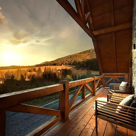 Oasis - Luxury 5-bedroom With Panoramic Views Деревянный коттедж Huty