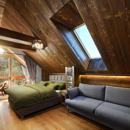 Oasis - Luxury 5-bedroom With Panoramic Views Huty