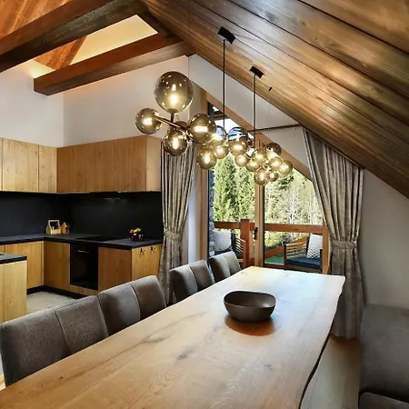 Oasis - Luxury 5-bedroom With Panoramic Views *