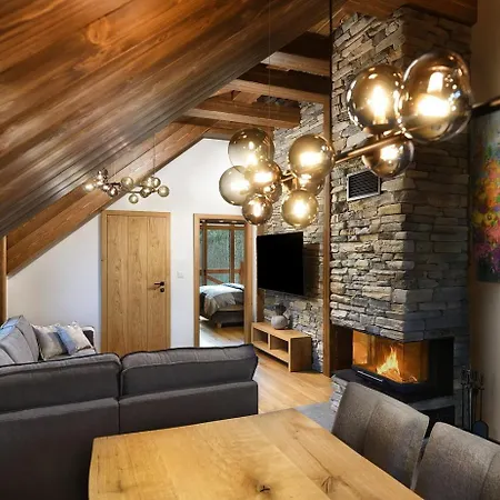 Oasis - 5 Bedroom & 5 Bathrooms & Uniqe Views * Huty