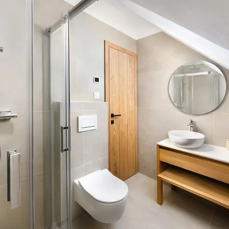 Oasis - Luxury 5-bedroom With Panoramic Views Деревянный коттедж *