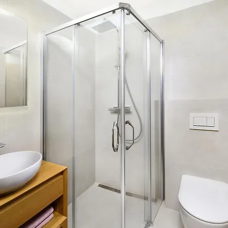 Oasis - Luxury 5-bedroom With Panoramic Views * Huty