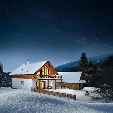 Oasis - 5 Bedroom & 5 Bathrooms & Uniqe Views Lodge *