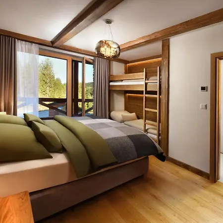 Oasis - Luxury 5-bedroom With Panoramic Views *