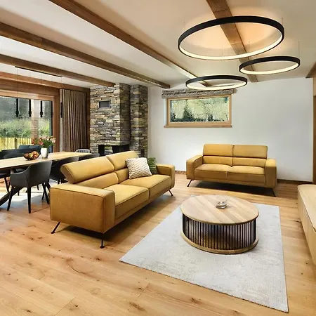Oasis - 5 Bedroom & 5 Bathrooms & Uniqe Views * Huty