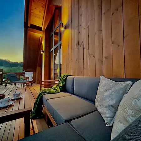 Lodge Oasis - 5 Bedroom & 5 Bathrooms & Uniqe Views *